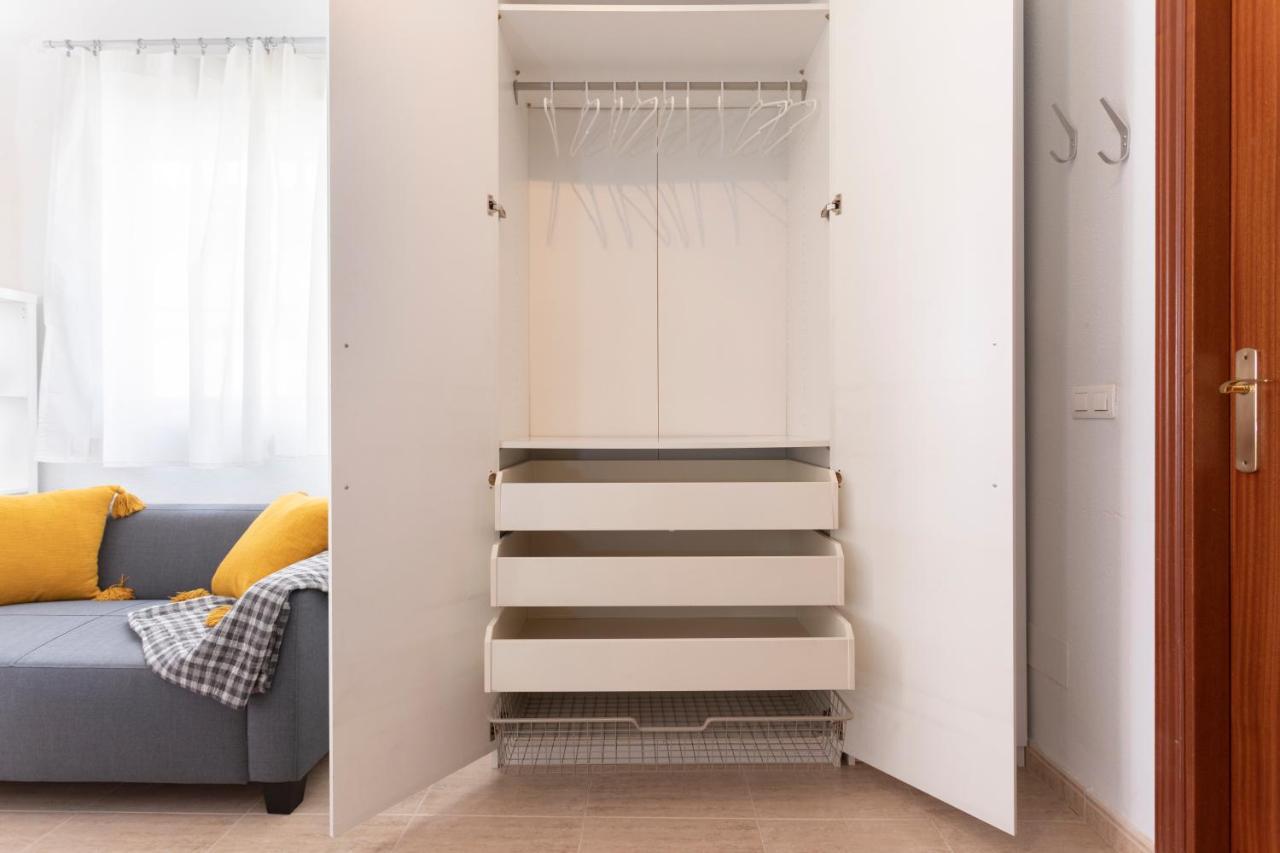 -Malagasunapts- Bright City Centre Studio Exteriör bild